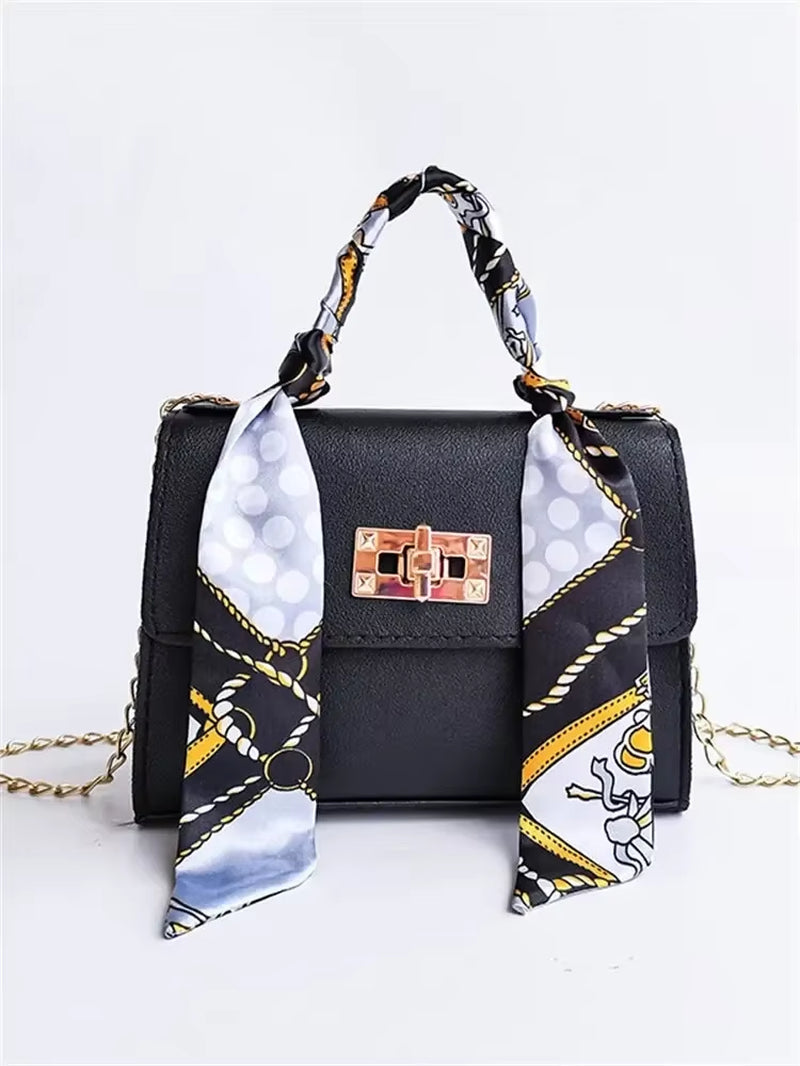 2023 New Fashion Niche Square Patterned Embossed Scarf Decoration V-Pattern Tassel Lock Chain Single Shoulder Small Square Bag