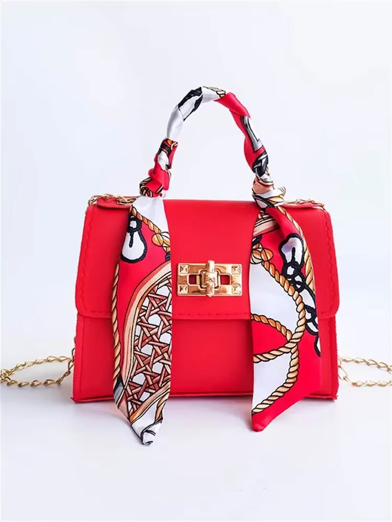 2023 New Fashion Niche Square Patterned Embossed Scarf Decoration V-Pattern Tassel Lock Chain Single Shoulder Small Square Bag