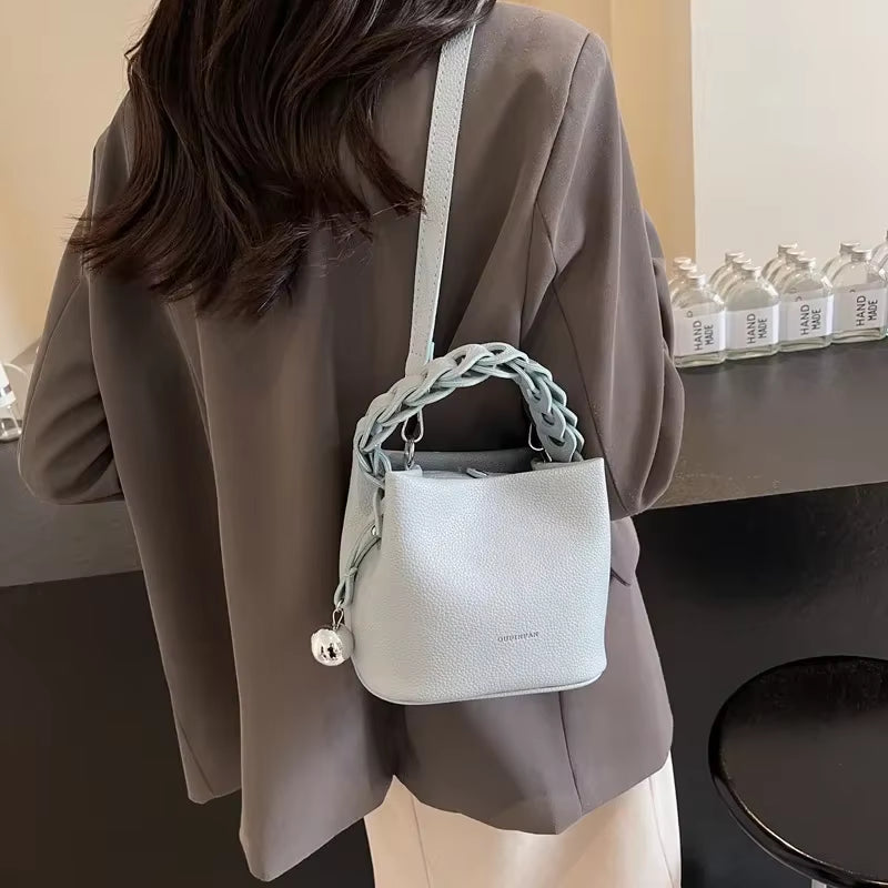 Fashion Weaving Handheld Bucket Bag New Korean Soft Leather Litchi Pattern Handbags Large Capacity One Shoulder Crossbody Bags