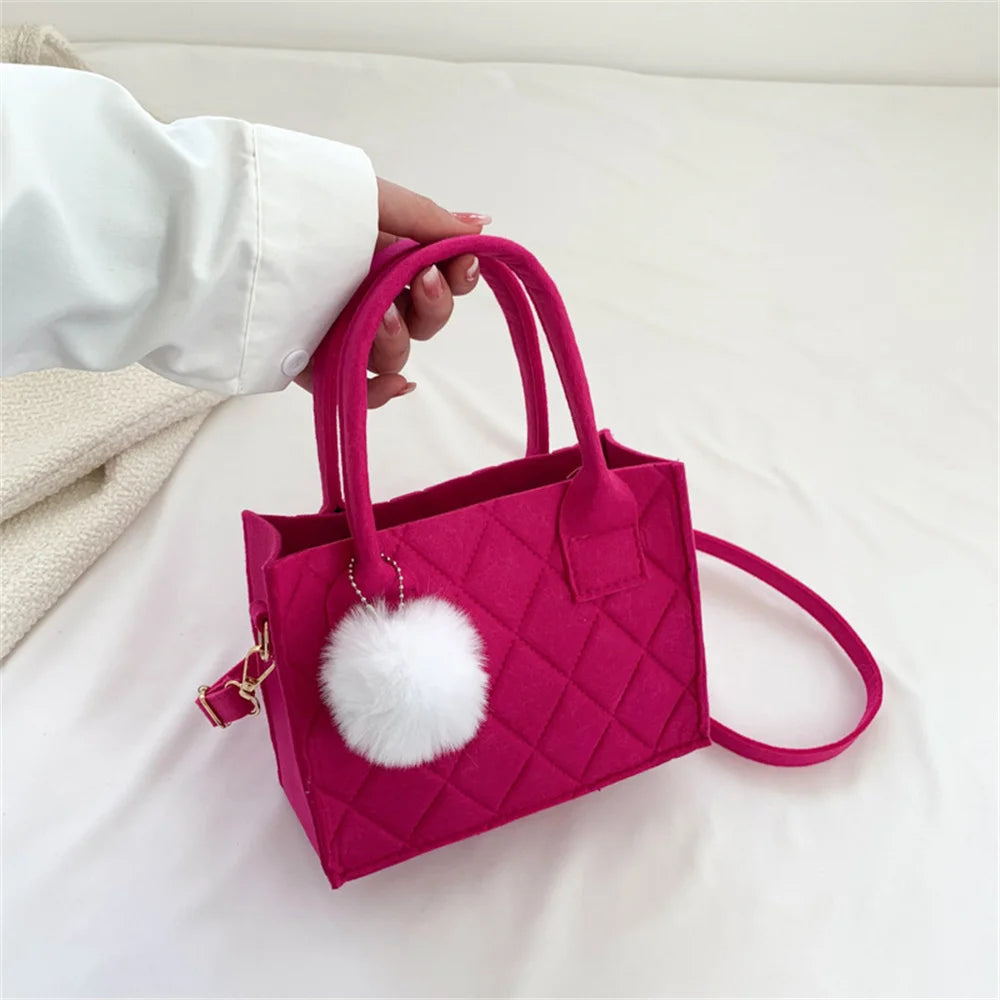 Women Small Square Bag 2023 New Simple and Versatile Casual Handbag Fashion Popular Felt Oneshoulder Messenger Bag